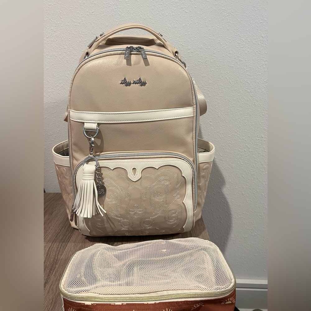 Itzy Ritzy Boss Plus Diaper Bag in Oat